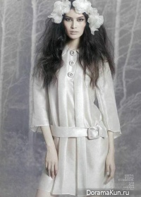 Sui He для Vogue China декабрь 2011
