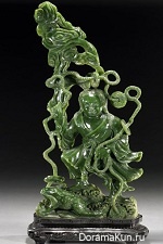 Линь Ли - китайская резная скульптура. Фото