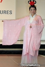 Очарование Древнего Китая: показ ханьской моды в Оттаве