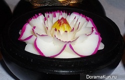 Разные цветы из мыла (Чианг Рей, Таиланд)