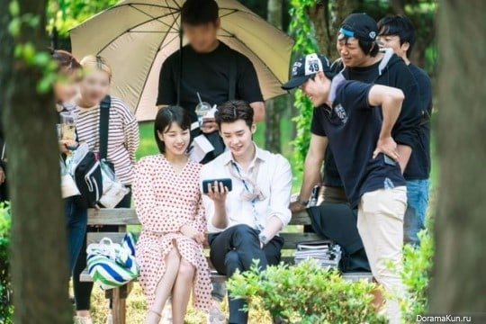Lee Jong Suk And Suzy