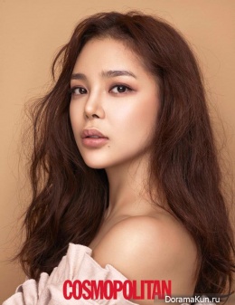 Park Si Yeon для Cosmopolitan November 2016
