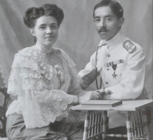 Екатерина Десницкая и принц Чакрабон