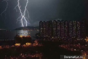 Hong Kong lightning storm 10 July 2016