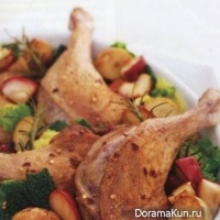 Duck legs with apples