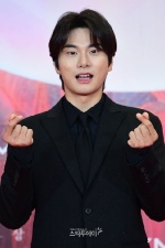 Lee Yi Kyung
