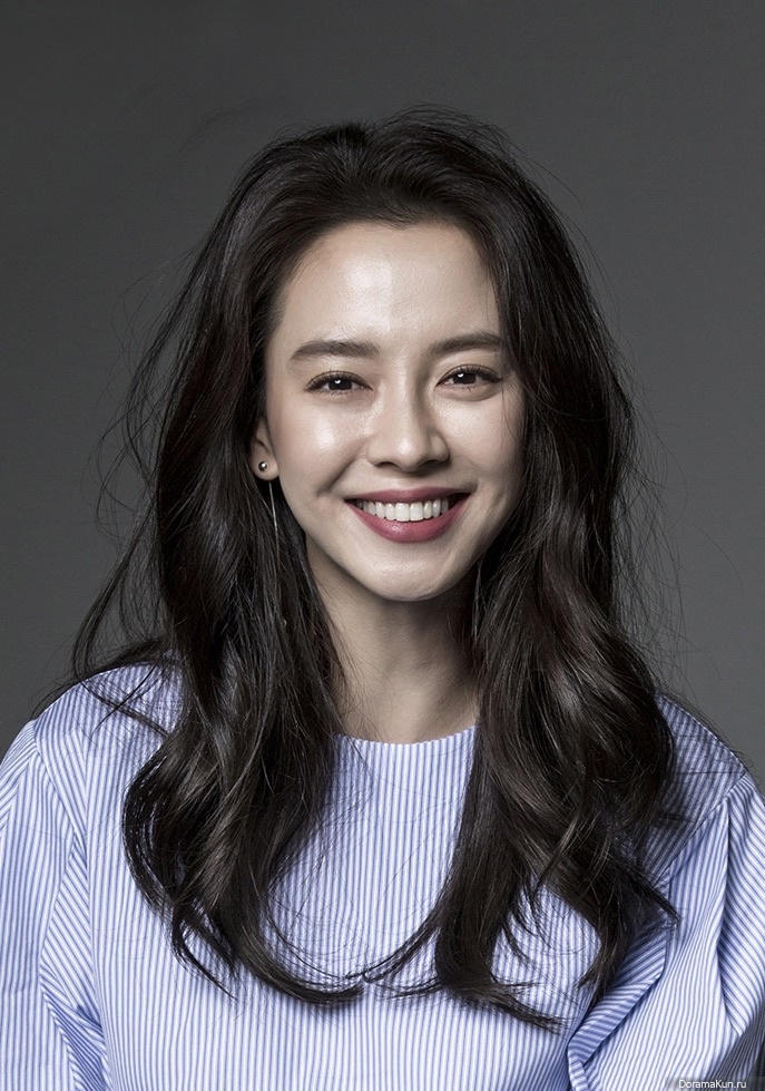Song Ji Hyo. 