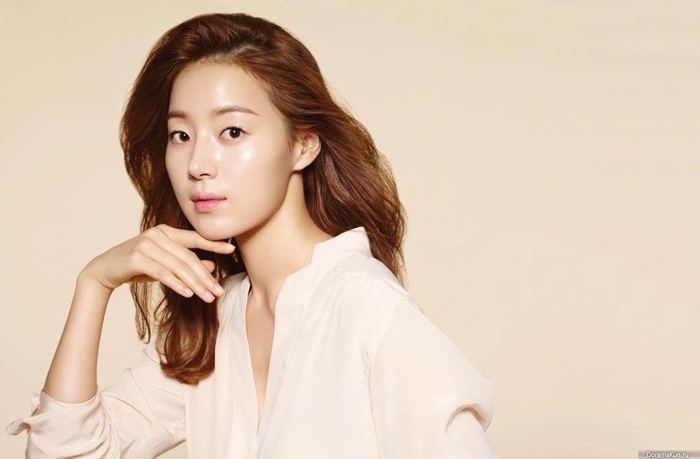 Han Ji Hye для InStyle October 2014.
