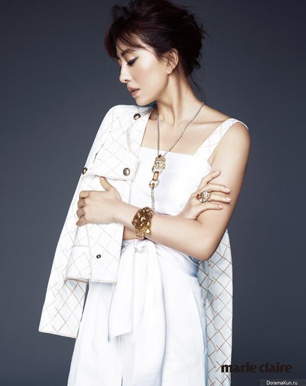 Kim Hee Ae для Marie Claire January 2015.