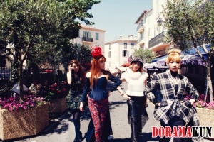 2NE1 для W Korea August 2012