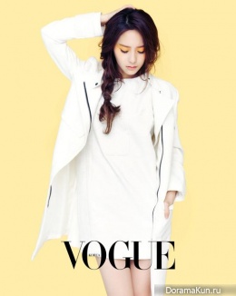 Krystal для Vogue March 2013