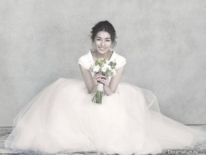 Jung Hwa’s Wedding Pictorial