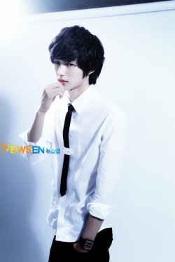 Lee Won Geun для Newsen 2012