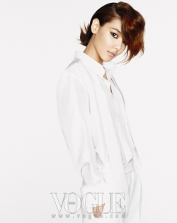 SNSD для Vogue Korea April 2011