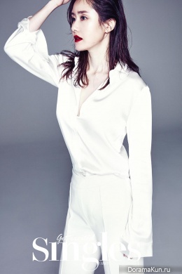 Kim Ji Soo для Singles March 2016