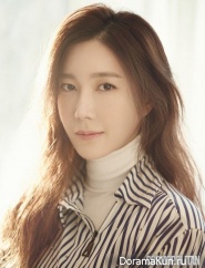 Lee Ji Ah для Cosmopolitan March 2016