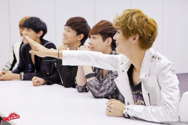 EXO-M Interview Taiwan Yahoo Celebrity Entertainment