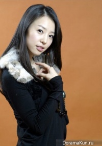 Lee Seo Yoon