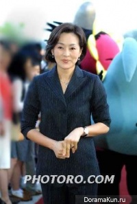 Lee Bo Hee