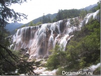 Водопады в Цзючжайгоу