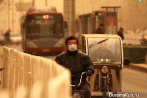Китай. Пыльная буря в Пекине